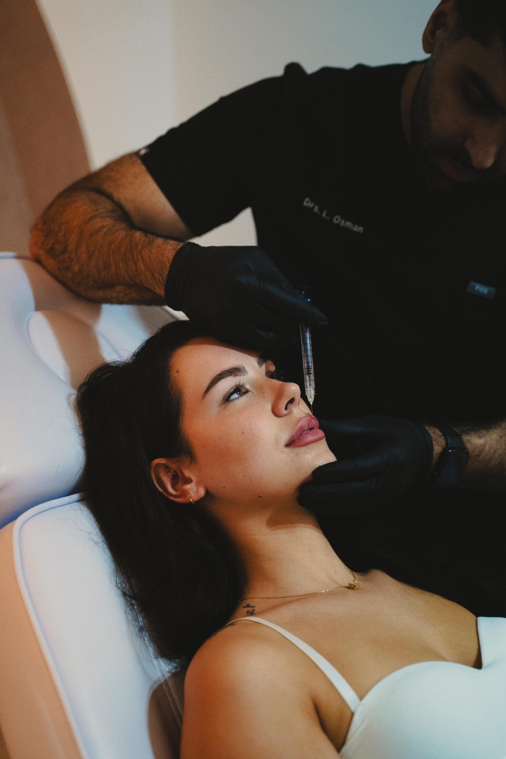 Gezichtsbehandeling bij LZ Clinics Amsterdam